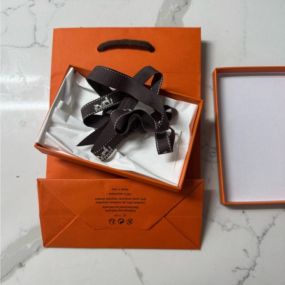 Hermès Orange Gift Box and Bag with ribbon - Picture 3 of 4